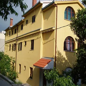 Guest house Raulo